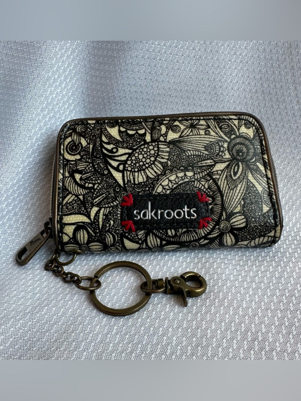 Sakroots Black and Cream Floral Zip Wallet with Keyring
